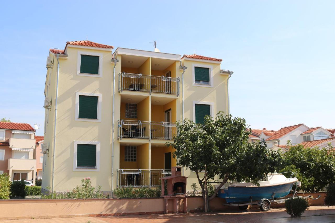 Apartments Marina Vodice Buitenkant foto