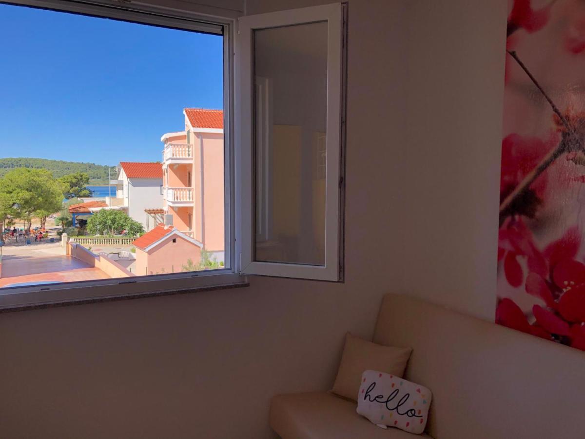 Apartments Marina Vodice Buitenkant foto